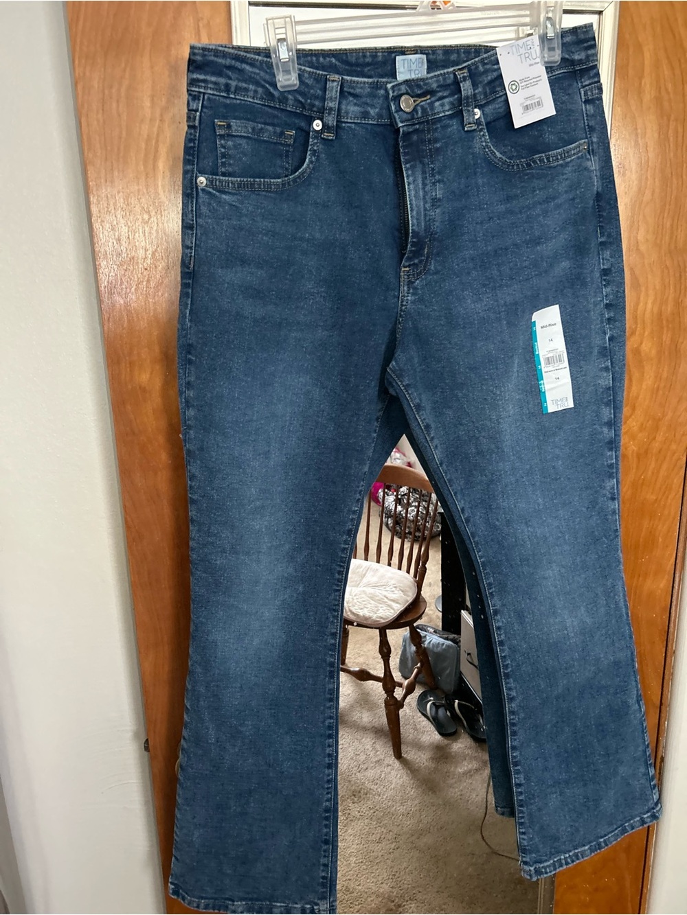 Time and Tru Men's Bootcut Jeans in Dark Blue Wash